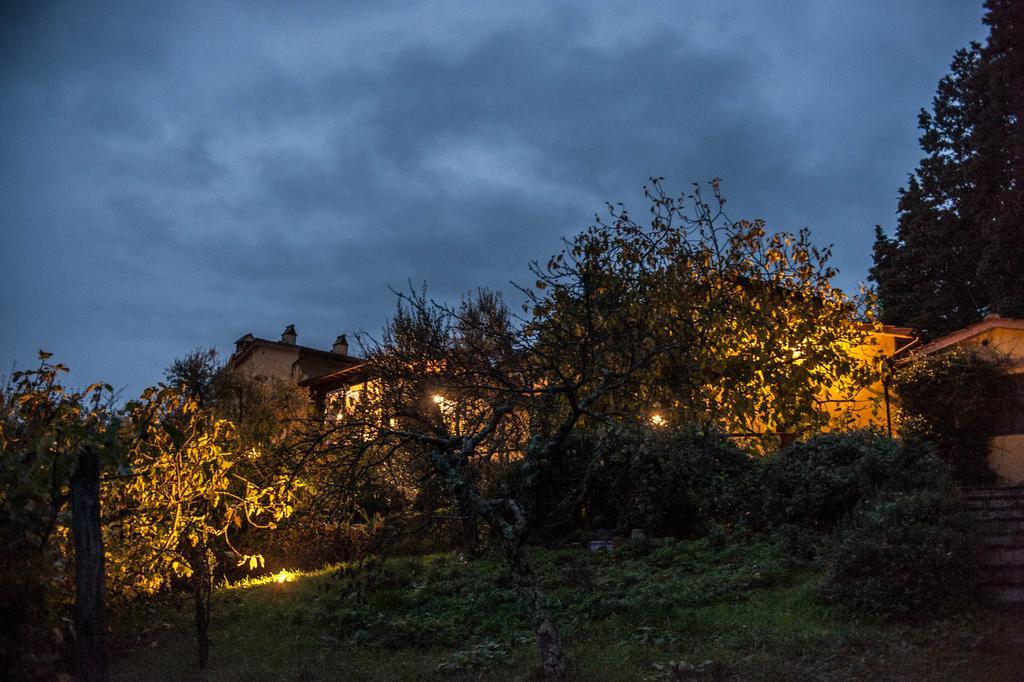 Podere Il Poggiolo Понтасиеве Екстериор снимка